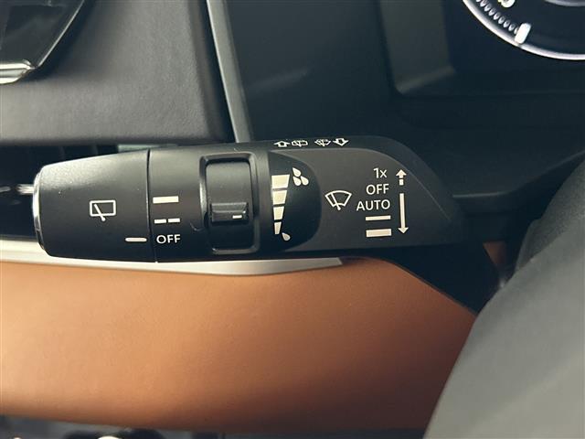 三菱 アウトランダーPHEV