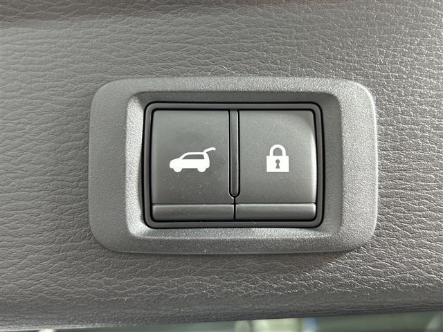 三菱 アウトランダーPHEV