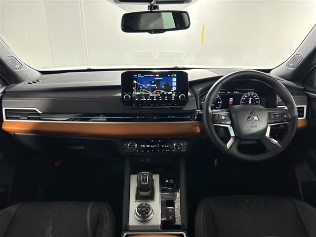 三菱 アウトランダーPHEV