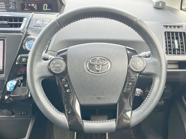 トヨタ プリウスα