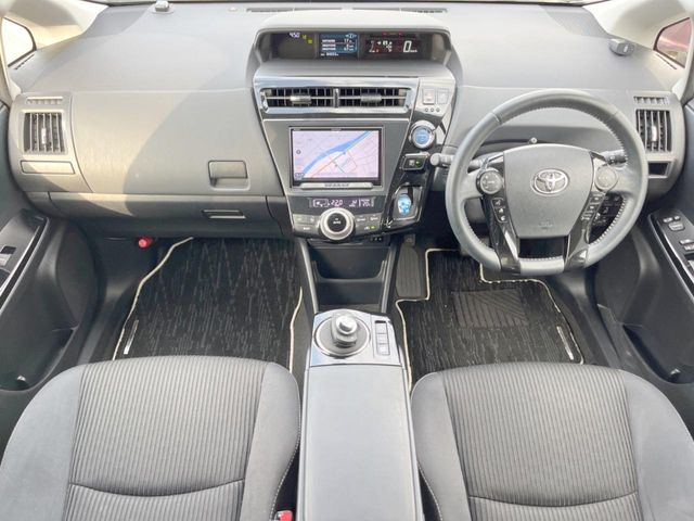 トヨタ プリウスα