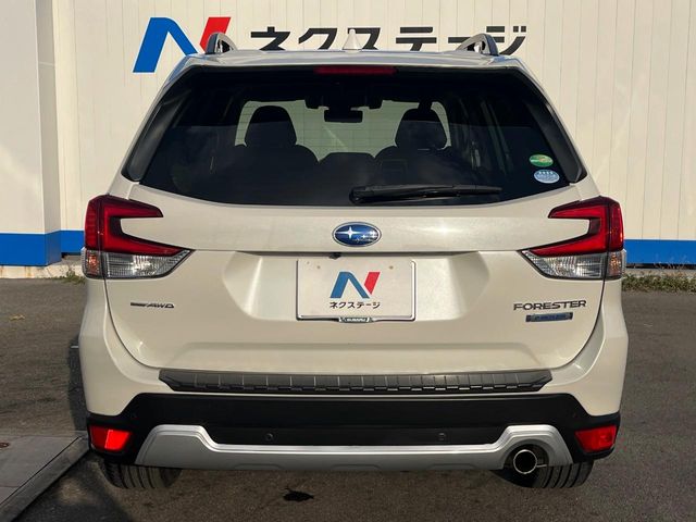 スバル フォレスター