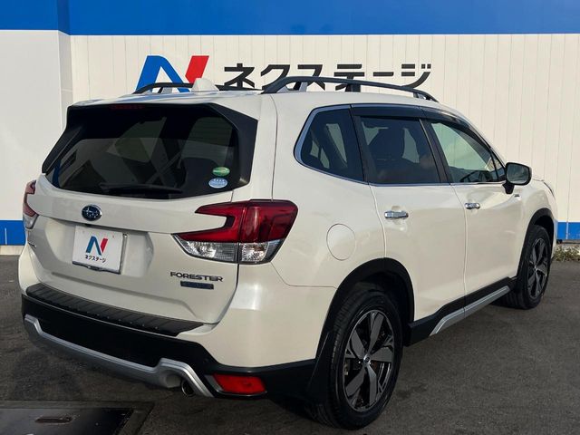 スバル フォレスター