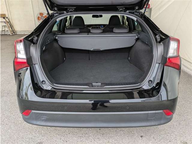 トヨタ プリウス