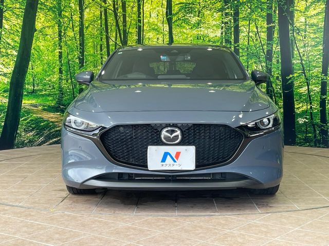 マツダ MAZDA3ファストバック