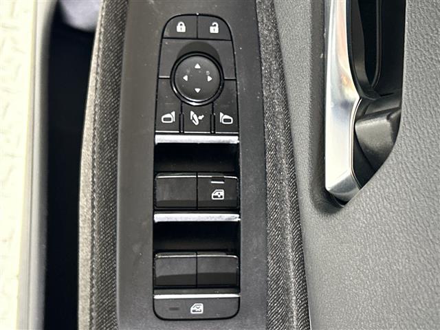 日産 ノートオーラ