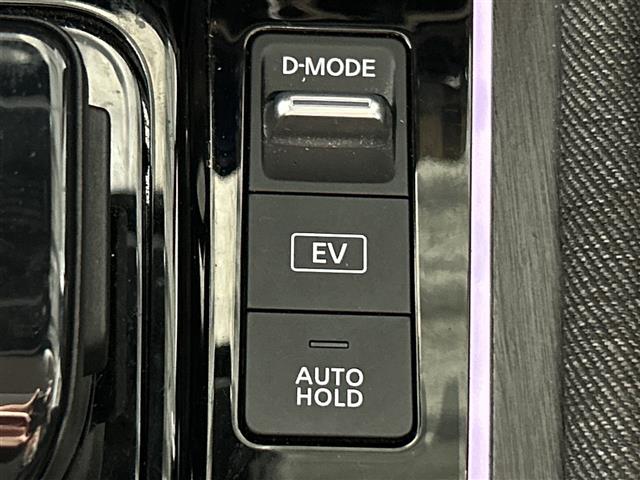 日産 ノートオーラ