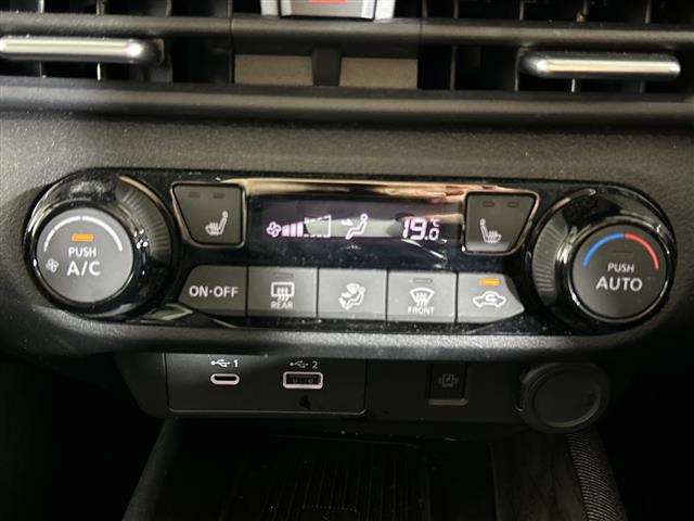 日産 ノートオーラ