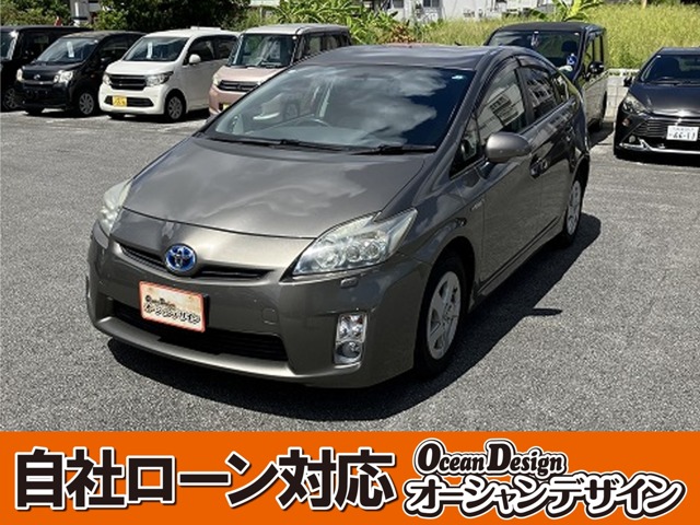 トヨタ プリウス