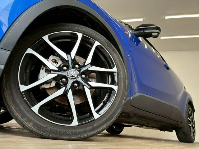 トヨタ C-HR
