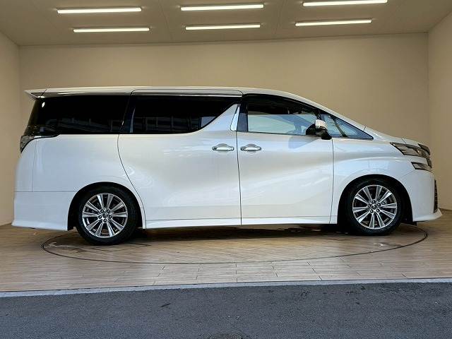 トヨタ ヴェルファイア