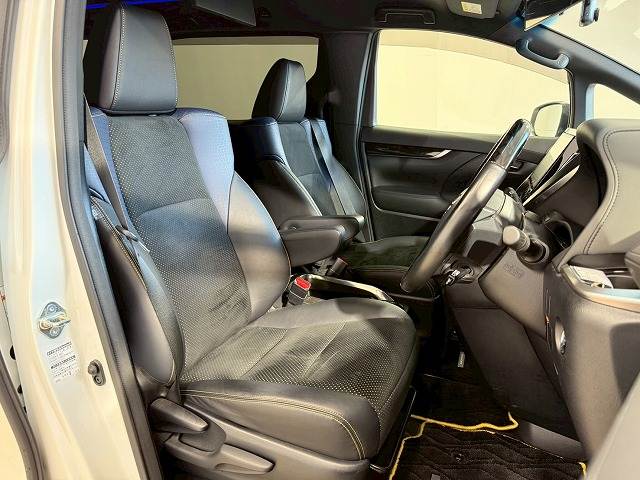 トヨタ ヴェルファイア