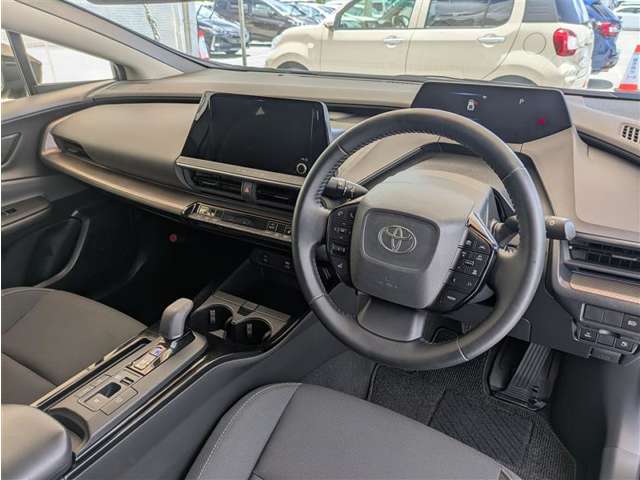 トヨタ プリウス