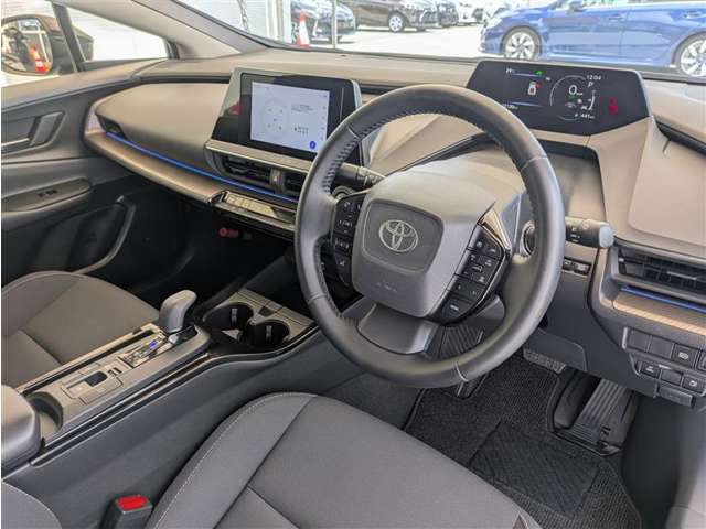 トヨタ プリウス