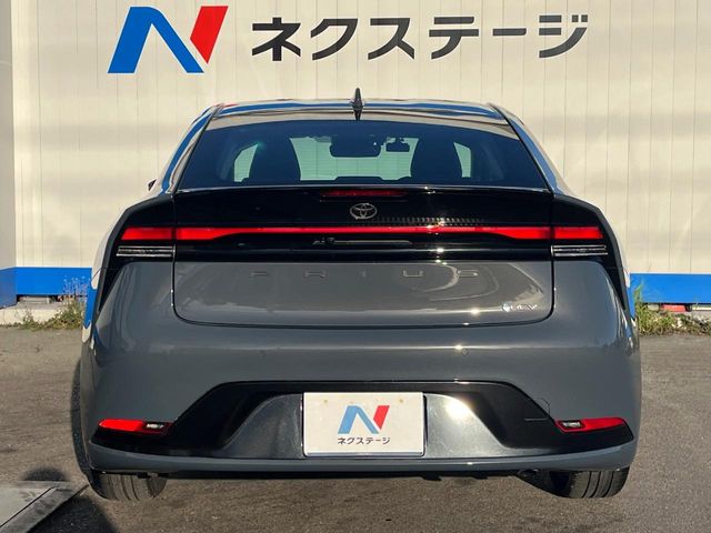 トヨタ プリウス