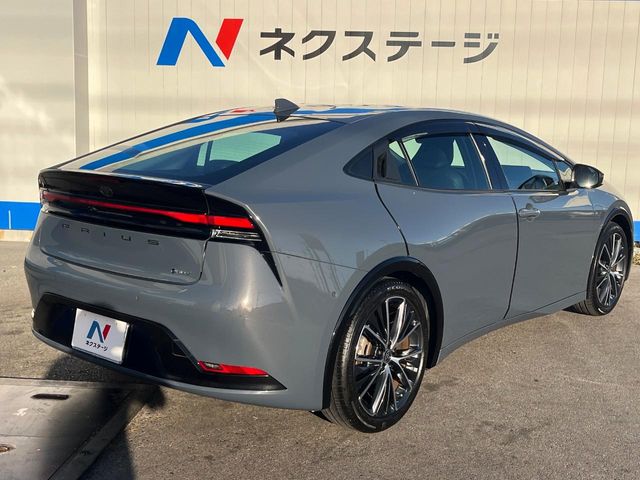 トヨタ プリウス