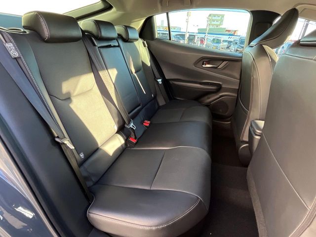 トヨタ プリウス