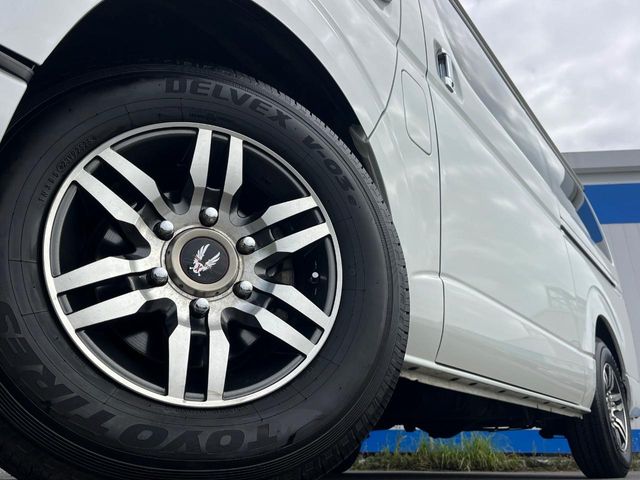 トヨタ ハイエース