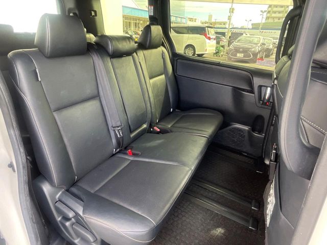 トヨタ エスクァイア