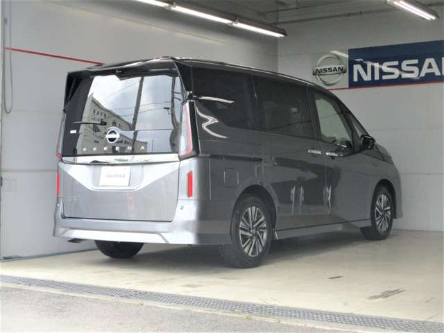日産 セレナ