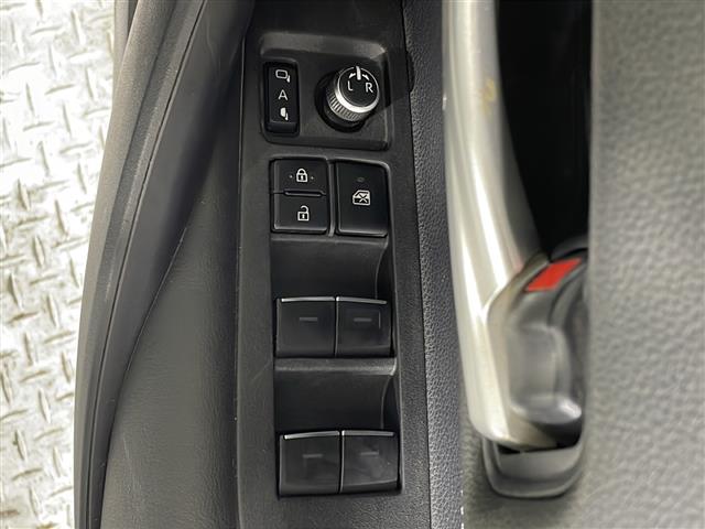 トヨタ カローラスポーツ