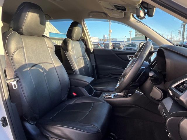 スバル フォレスター