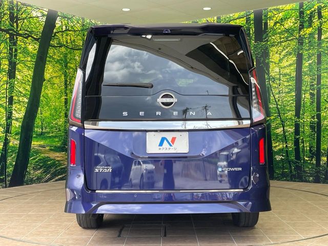 日産 セレナ