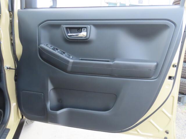 ダイハツ タフト