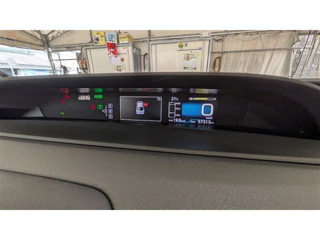 トヨタ プリウス