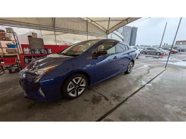 トヨタ プリウス