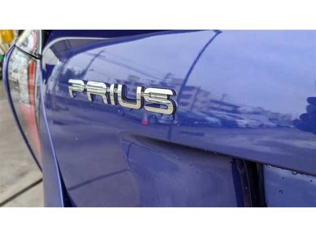 トヨタ プリウス