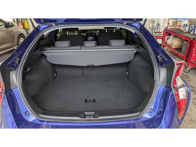 トヨタ プリウス