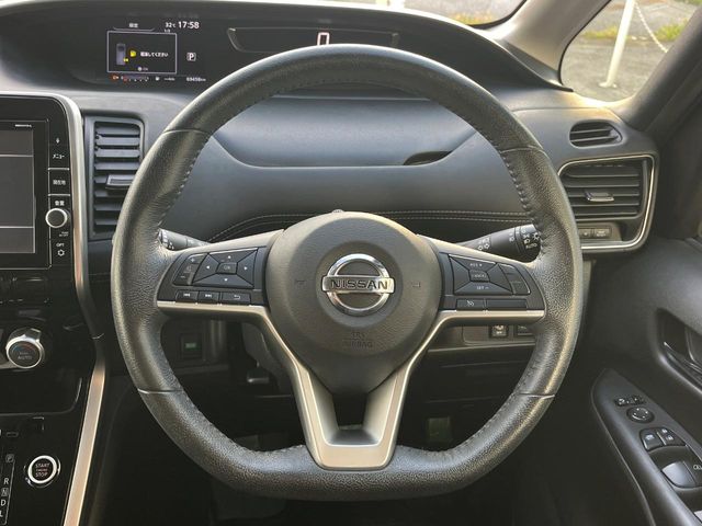 日産 セレナ