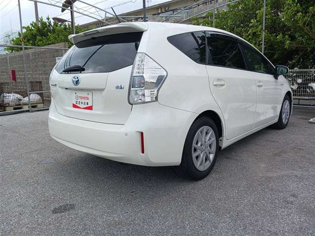 トヨタ プリウスα