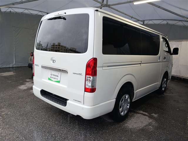 トヨタ ハイエースバン