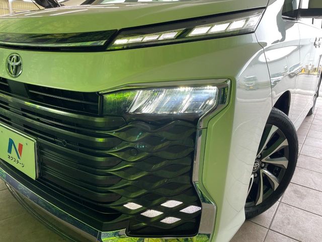 トヨタ ヴォクシー