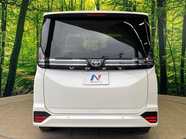 トヨタ ヴォクシー