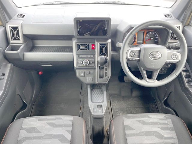 ダイハツ タフト