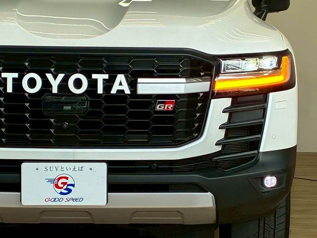 トヨタ ランドクルーザー300