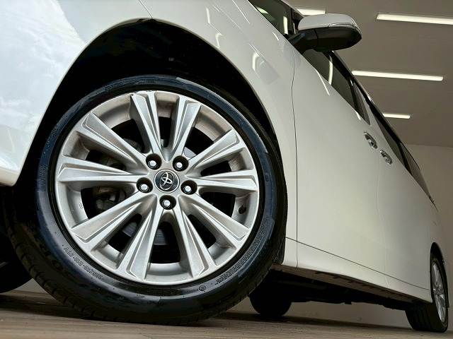 トヨタ ヴェルファイア