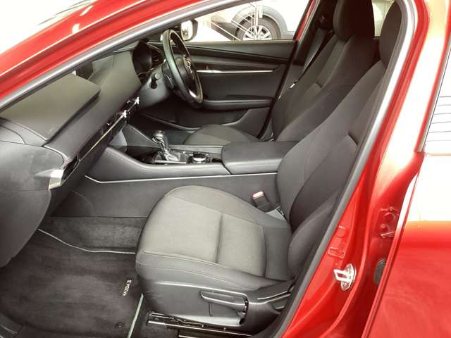 マツダ MAZDA3ファストバック