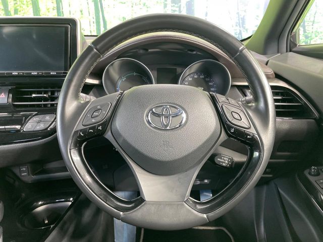 トヨタ C-HR