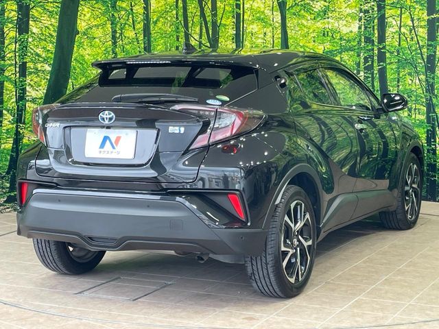 トヨタ C-HR