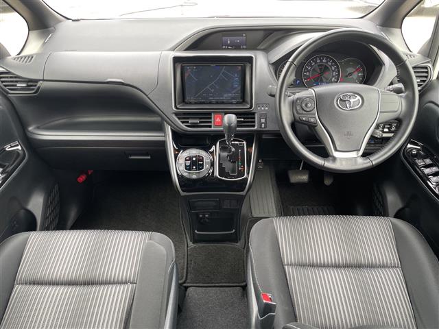 トヨタ ヴォクシー