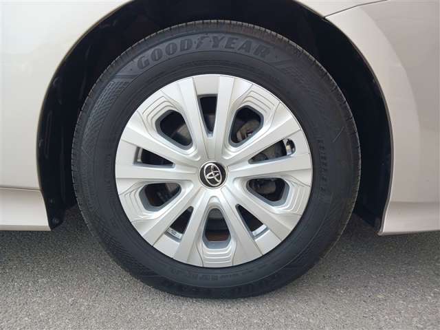 トヨタ プリウス