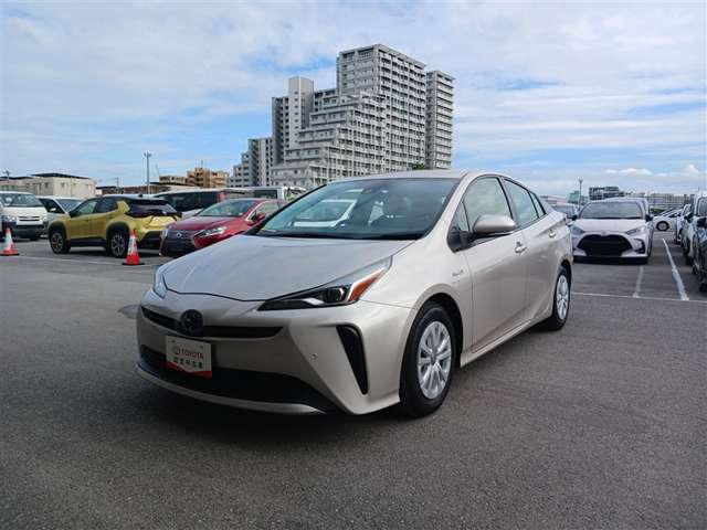 トヨタ プリウス