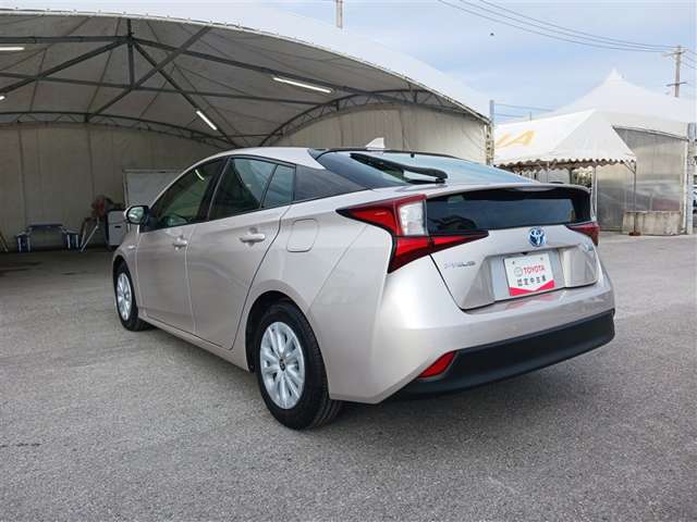 トヨタ プリウス