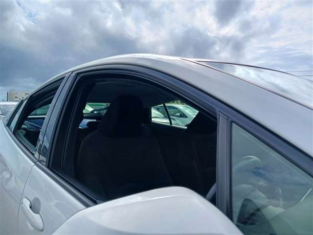 トヨタ プリウス