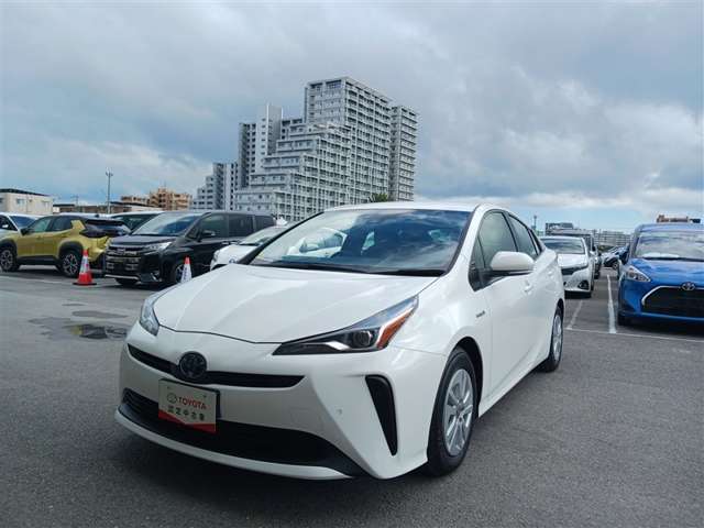 トヨタ プリウス