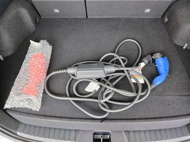 トヨタ プリウスPHV